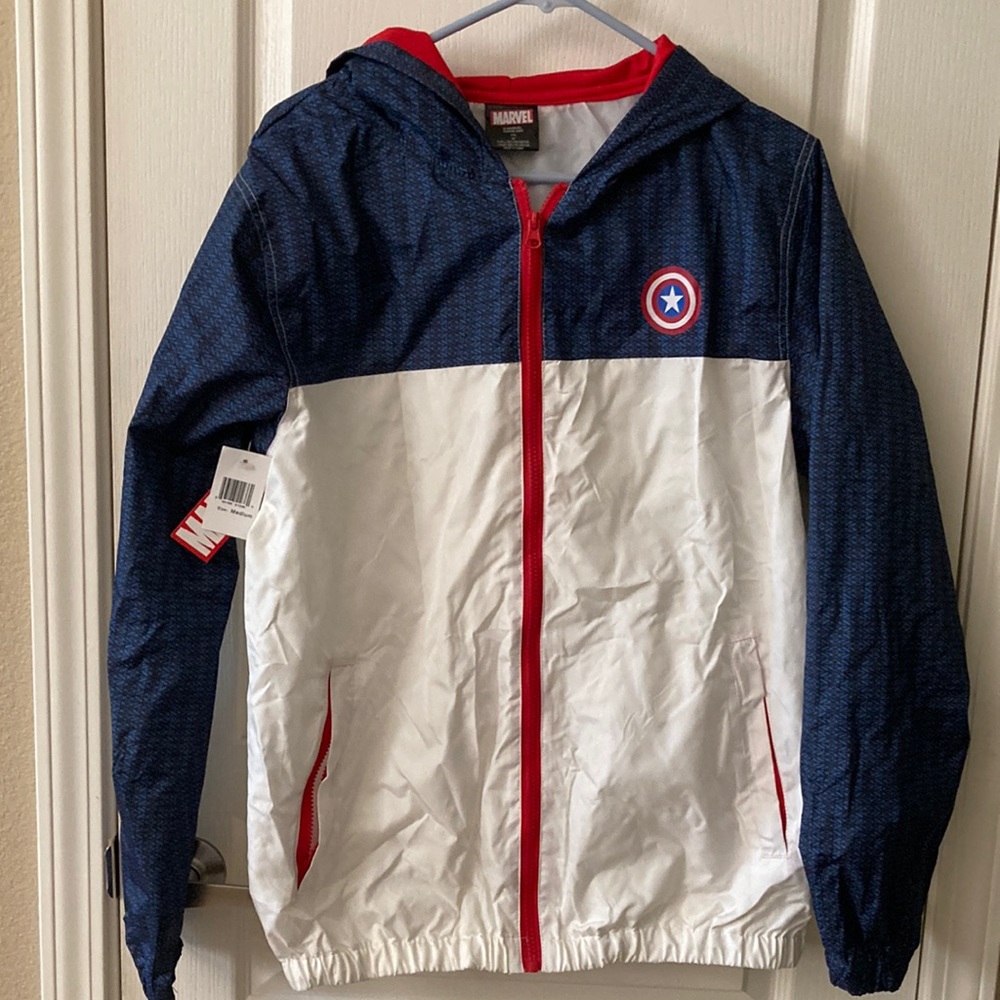 New with Tag Marvel Captain America Shield Windbreaker
